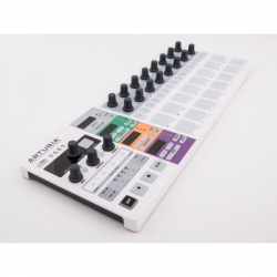 CONTROLLER ARTURIA BEATSTEP PRO
